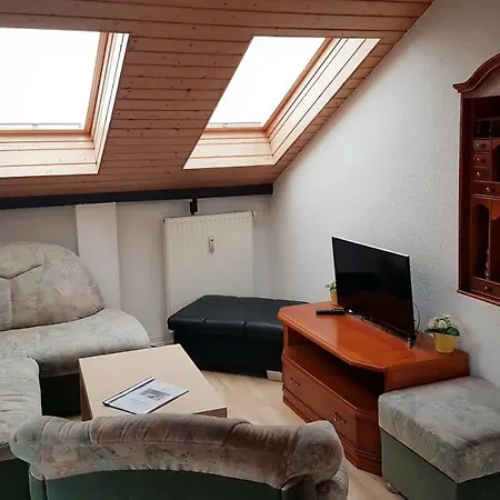 Hoffmann Grossdeuben Mit 2 Schlafzimmern Dg * 볼렌